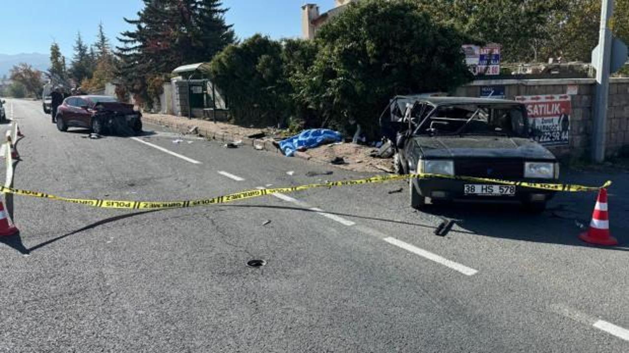 Kayseri'de iki otomobil çarpıştı: 1 ölü, 3 yaralı